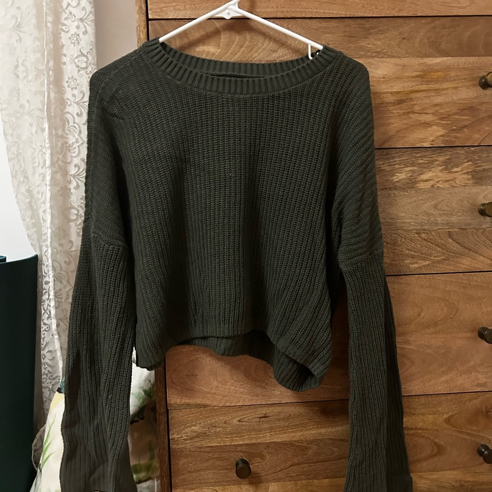 Knit, loose fit Hollister sweater